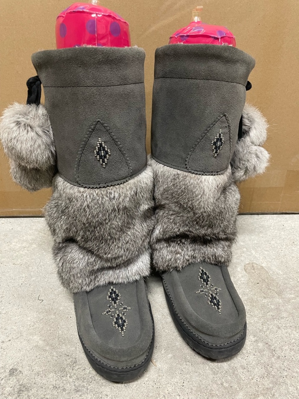 Manitobah Mukluks Snowy Owl Waterproof Winter Boots – Women’s Size 5